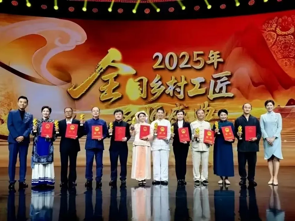 390cf64e39449499162a2963fe1abf8b.png